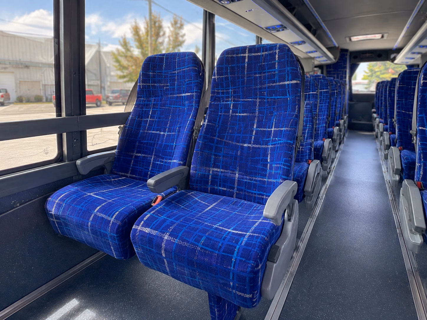 how the distance and duration of your trip affect charter bus rates in fort smith