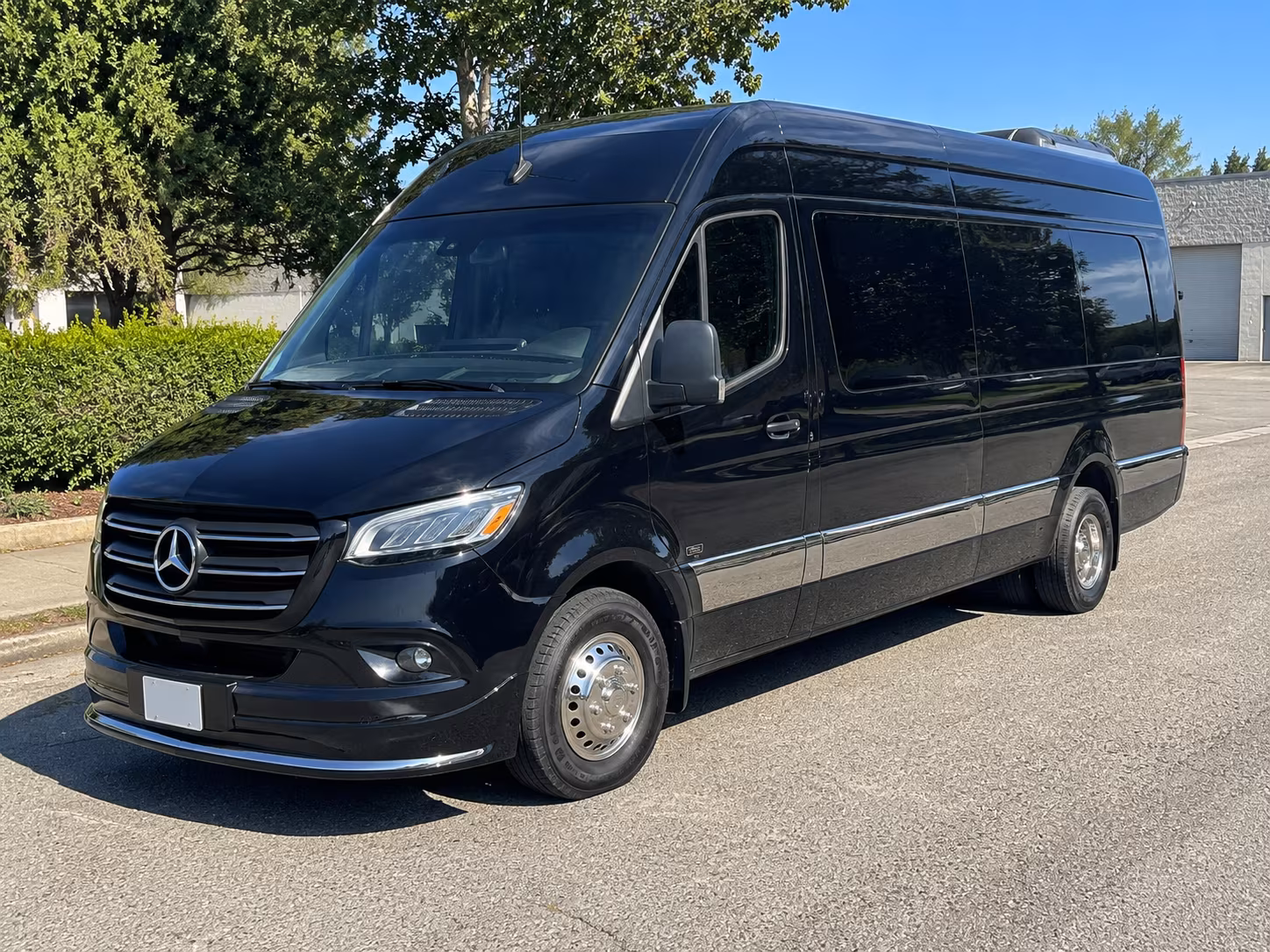 sprinter vans and limos for smaller fort smith prom groups